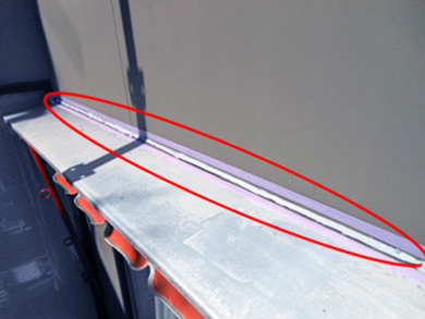 21庇コーキング