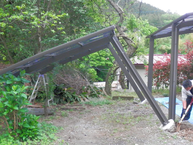 雪災:カーポート倒壊