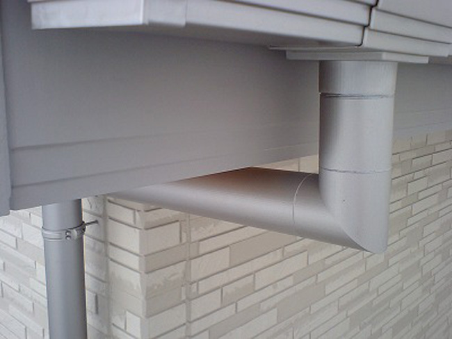 雨樋:ステンレス製