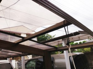 台風火災保険:カーポート破損1